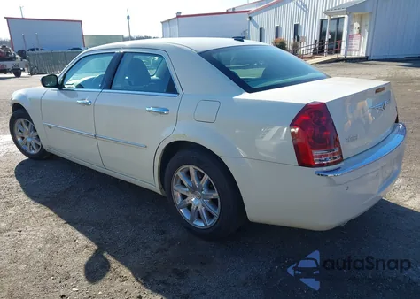 2010 Chrysler 300C Hemi z USA, uszkodzony, nr VIN 2C3CA6CT9AH115006
